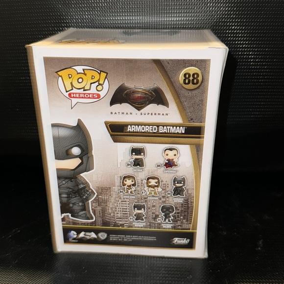 Funko Pop Batman Vs Superman - Armored Batman - Picture 3 of 5